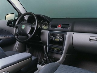 Co je potřeba k montáži aftermarket autorádia do Škoda Octavia 1?