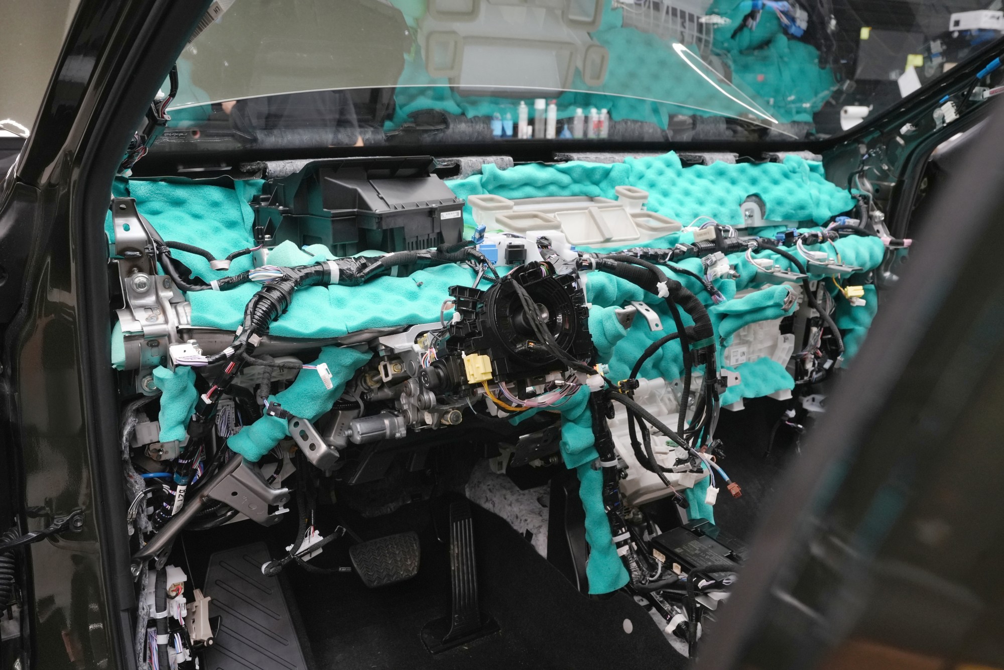 Odhlučnění palubní desky: nejnáročnější, ale i jedna z nejúčinnějších úprav