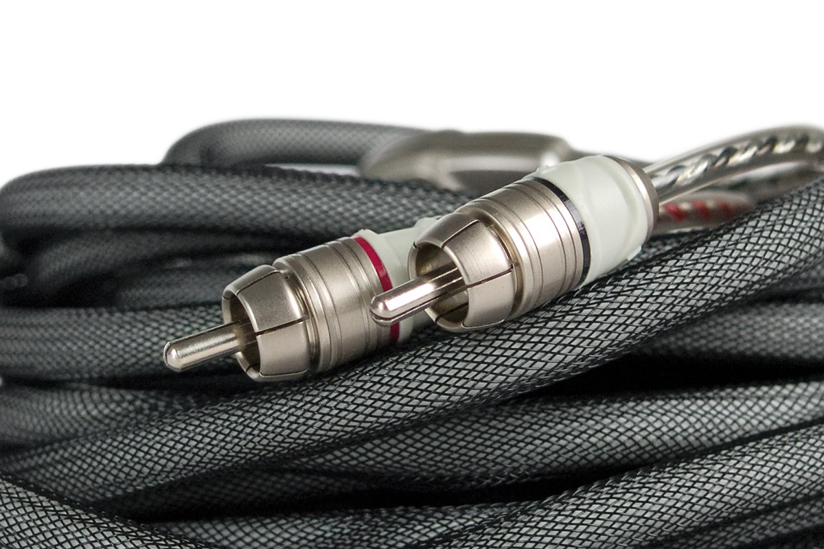 Ahifi dovozcem značky Connection by Audison