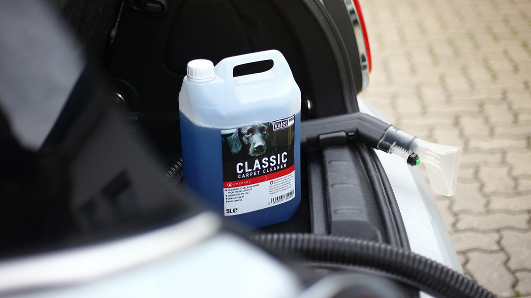 car upholstery cleaner