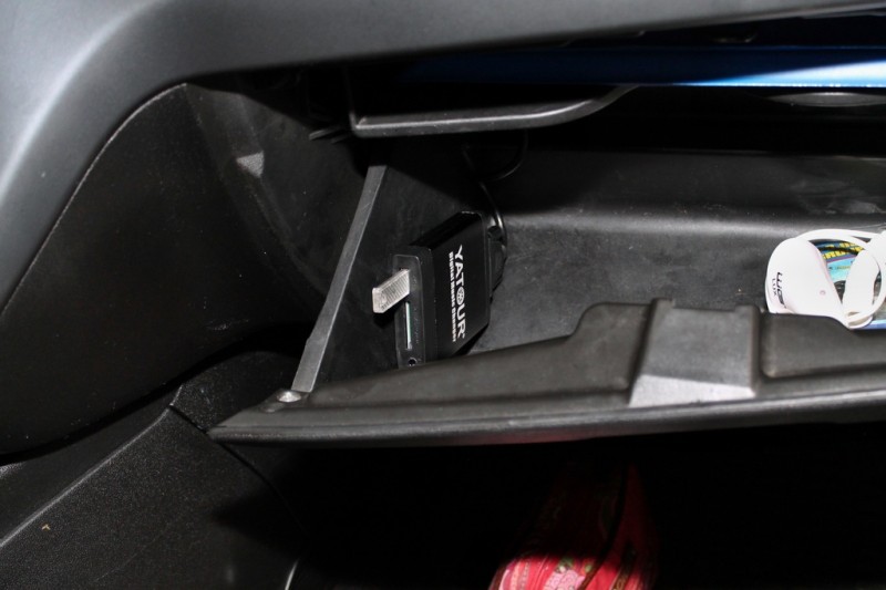 Fiat Grande Punto karbonové vyhřívání sedadla, montáž