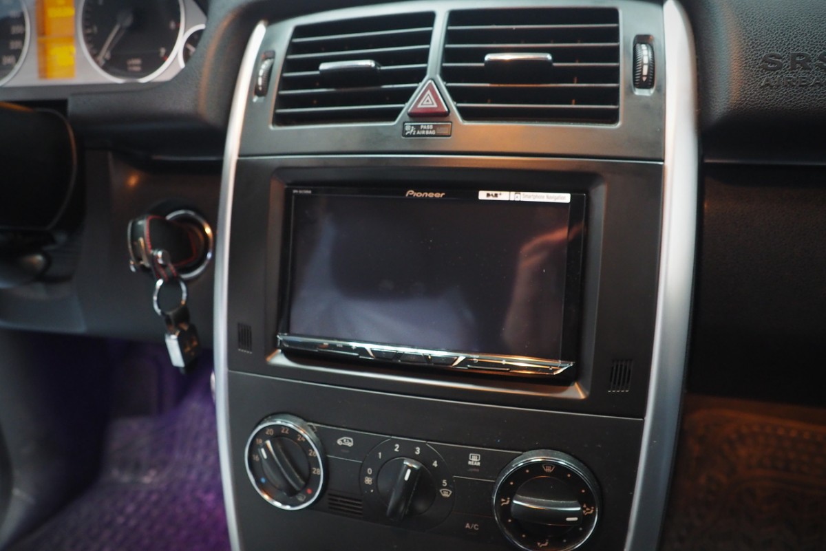 Mercedes B Class B170 Montaz Autoradia Odhlucneni Kapoty Ahifi Cz