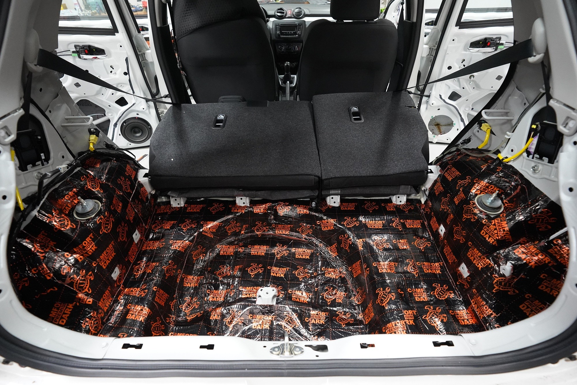 Suzuki Swift - odhlučnění - Ahifi.cz