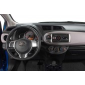 Редукционна рамка за автомагнитола за Toyota Yaris III