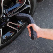 Kartáč na kola Viking Flexible Wheel Stick