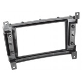 Редукционна рамка за автомобилно радио с Inbay зареждане за Mercedes C-Class, CLC-Class