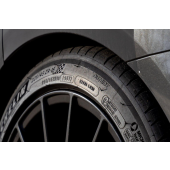 Čistič pneumatik Auto Finesse Tread Tyre Cleaner (1 l)