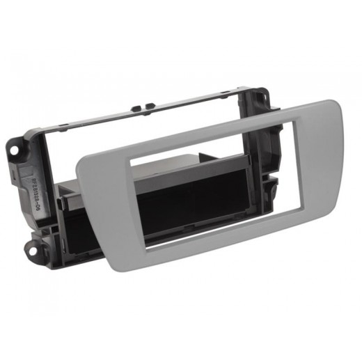 Car radio reduction frame for Seat Ibiza