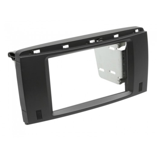 Car radio reduction frame for Mercedes R-Class