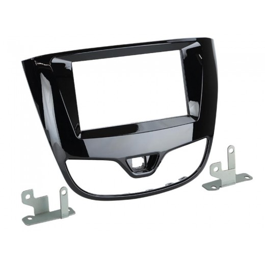 Car radio reduction frame for Opel Astra K
