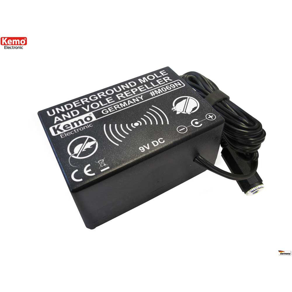 Ultrazvukový odpuzovač krtků a hrabošů Kemo M069N