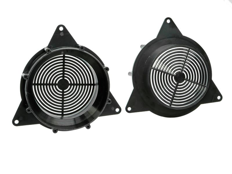 Plastové podložky pod reproduktory pro Mercedes G-Class, M-Class