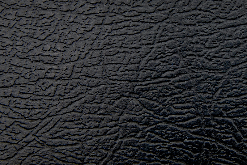 Černá lesklá imitace kůže Mecatron 374201