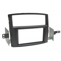 Рамка за автомобилно радио 2DIN - Mitsubishi Pajero, Shogun UNI1
