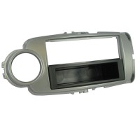 Pреходна рамка за автомобилно радио за Toyota Yaris III